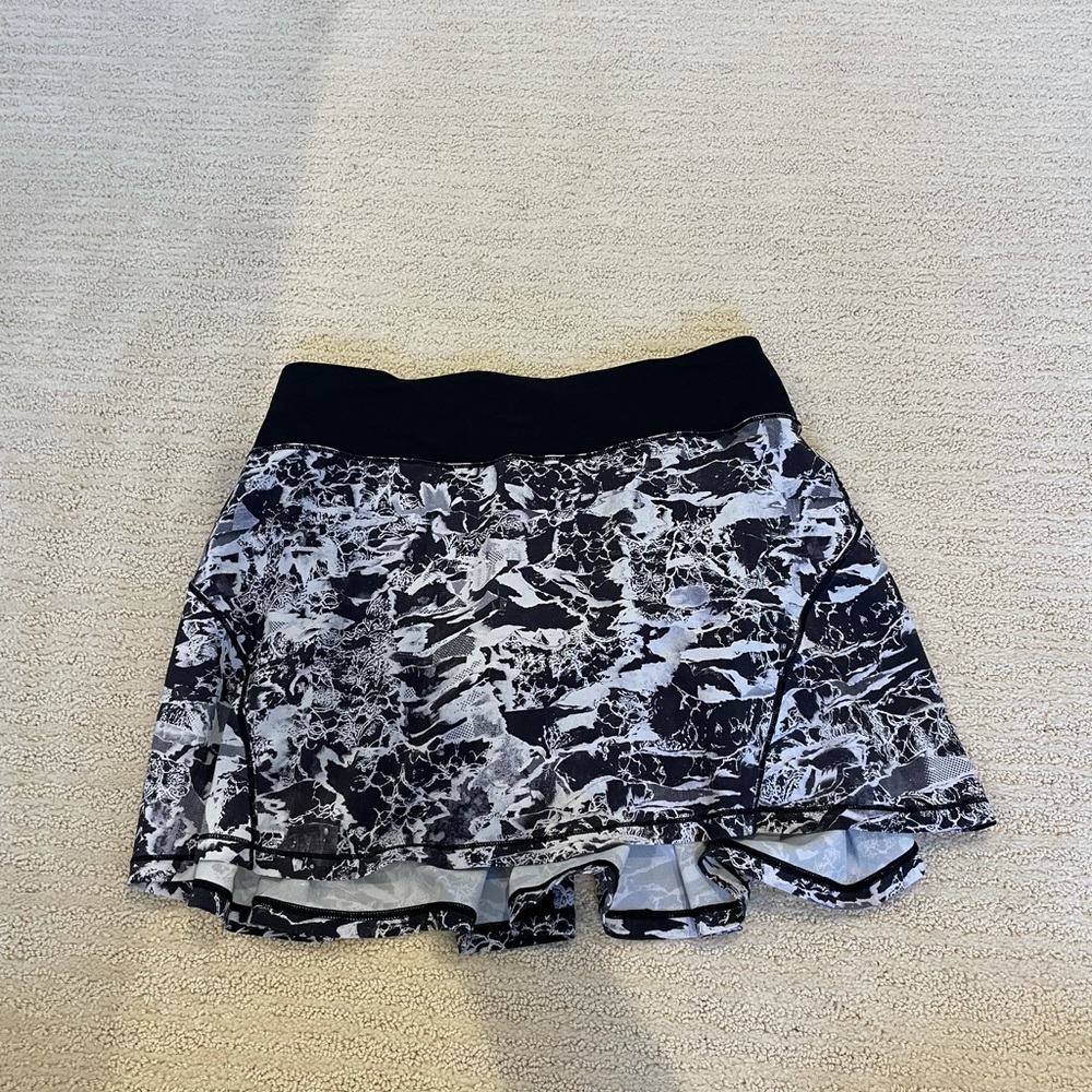 Lululemon Athletica Skirt Size 4